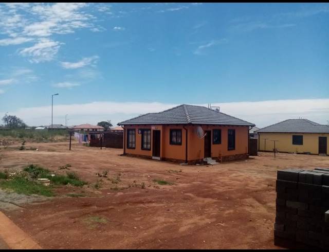 2 BEDROOM HOUSE FOR SALE IN SALFIN